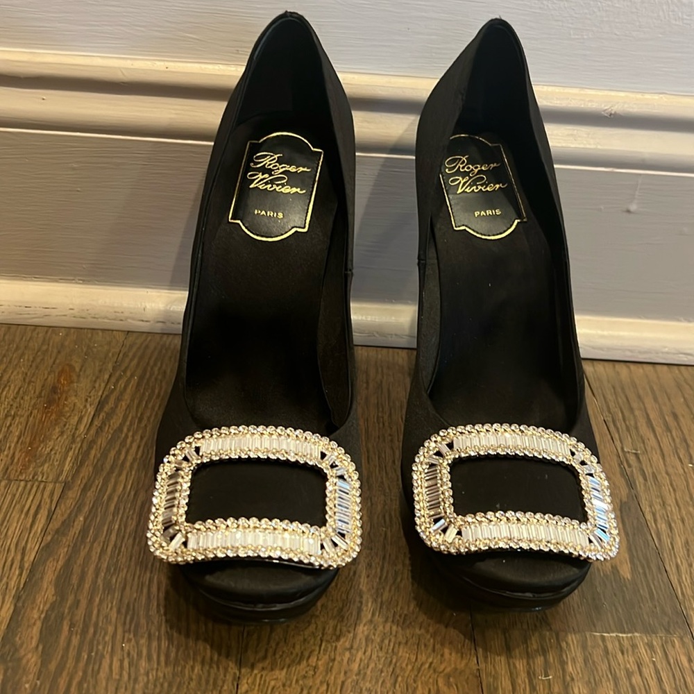 Roger Vivier Crystal Embellished Satin Platform Pump 4.5 inch heel